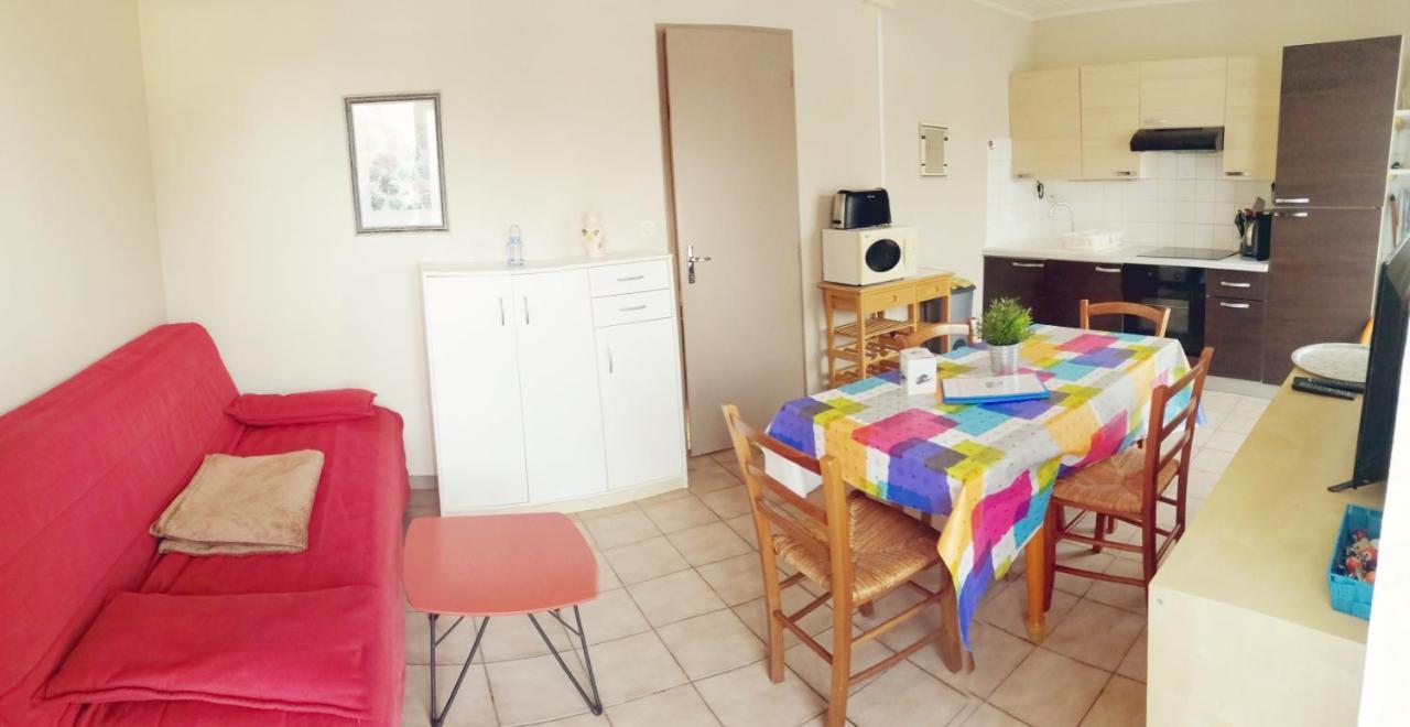 Residence Les Plus Pres Jonzac Luaran gambar